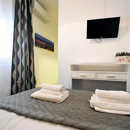 Guest house Julian S